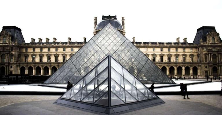 Paris: Louvre Museum Ticket With Optional Hosted