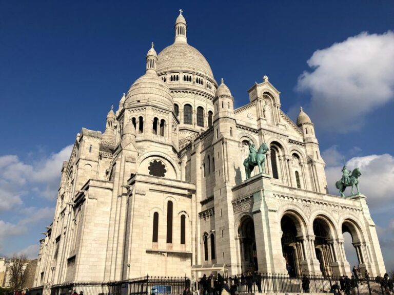 Paris Montmartre: 2-Hour Walking Tour in German