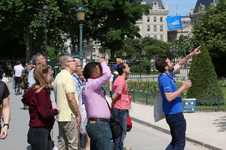 Paris: Notre Dame Island Tour & Sainte Chapelle Entry Ticket