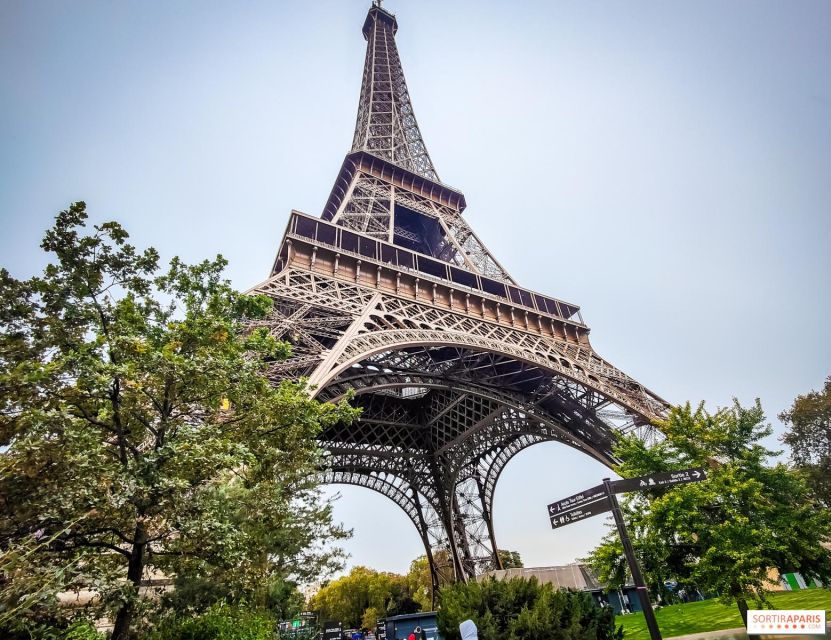 Paris: Private City Tour for 1 to 3 People