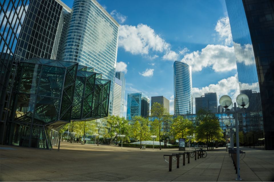 Paris: Private La Défense Walking Tour - Tour Details