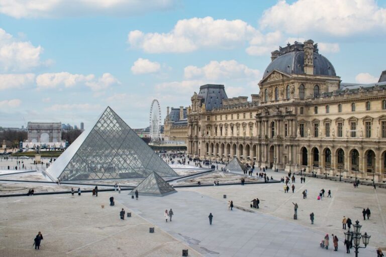 Paris: Private Louvre Museum Guided Tour With Hotel-Pickup