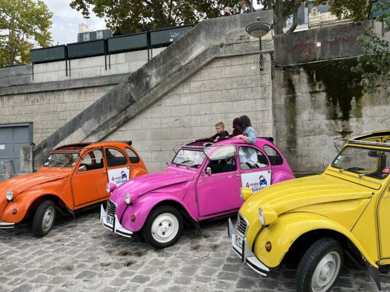 Paris: Private Sightseeing Tour in Citroën 2CV