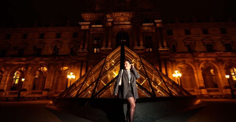 Paris: Professional Photoshoot With 400 Photos 1 Present