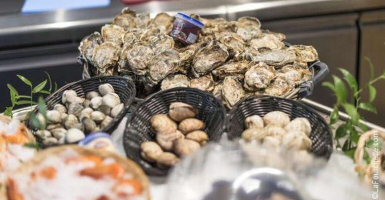 Paris : Shuck & Savor Oysters With Wine Pairing