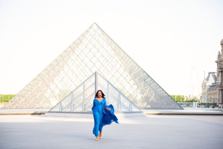 Paris: The Essentials – Eiffel Tower & Louvre Photo Shoot