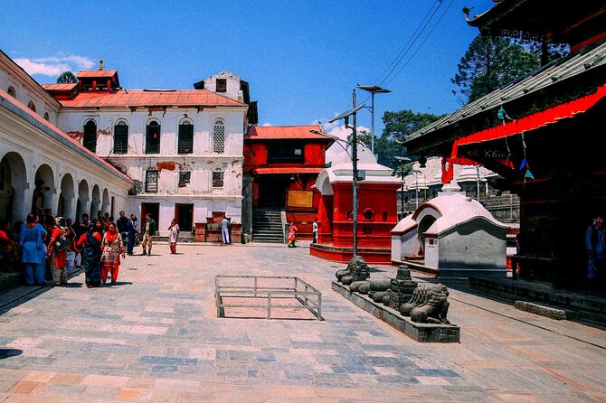 Pashupatinath Temple, Hindu Crematorium and Aarati In-Depth Tour