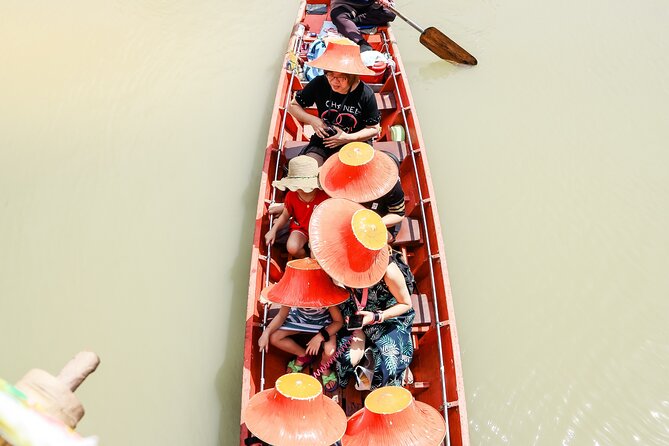 Pattaya Floating Market Guided Tour With Transfer