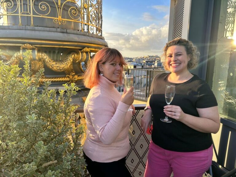 Perfume Workshop and Sparkling Wine With Eiffel Tower View