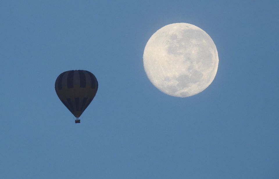 1 perth avon valley hot air balloon flight Perth: Avon Valley Hot Air Balloon Flight