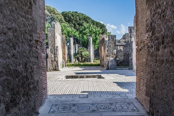 Pompeii Private Skip-the-Line Half-Day Tour With Archeologist  – Positano