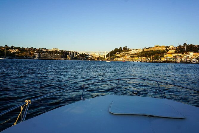 Porto: Private Boat Trip From Afurada to D. Luís Bridge (1h)