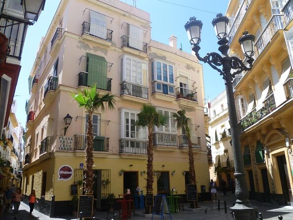 Private 3-Hours Walking Tour of Cadiz