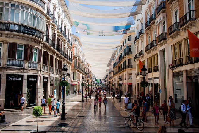 Private 4-Hour Walking Tour of Malaga With Entrance to the Cathedral