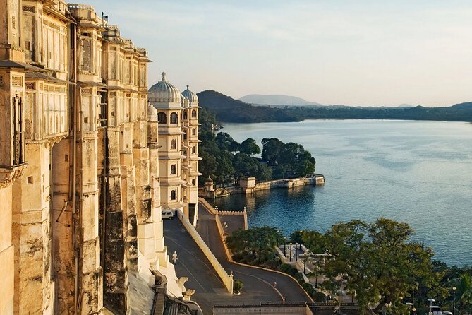 Private 4 Night 5 Days Udaipur & Mount Abu Tour By Car & Driver