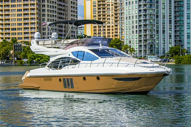 Private 45ft Yacht Tour From Dubai Marina