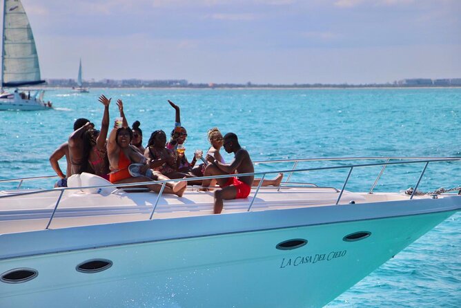 Private 48ft Premium Yacht Rental in Cancún 23P8 - Experience Overview