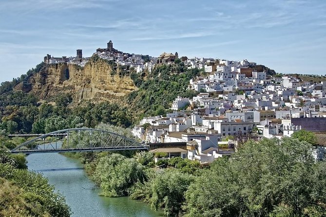 Private 8-Hour Tour to White Villages From Cadiz