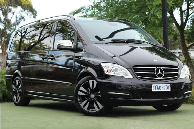 Private Airport Arrival Transfer: London Luton to Central London