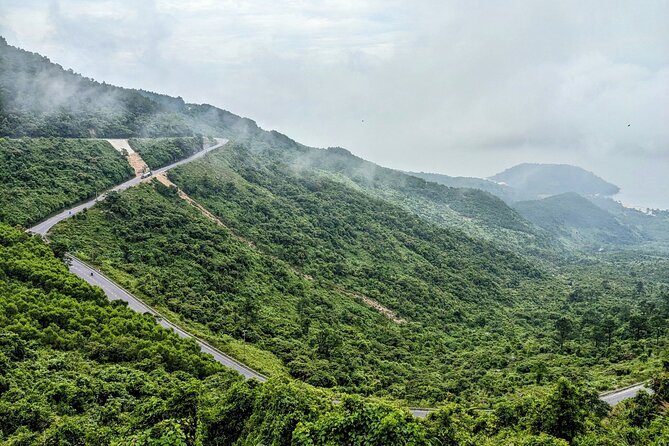 Private Car to Golden Bridge – Bana Hills From Hoi an /Da Nang