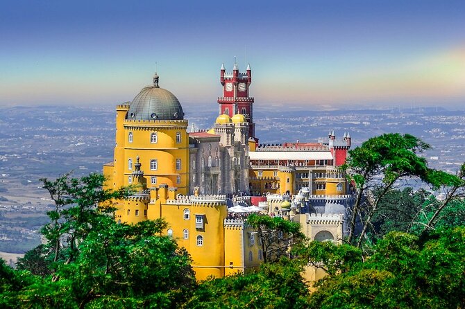 Private Car Tour to Pena Palace and National Park