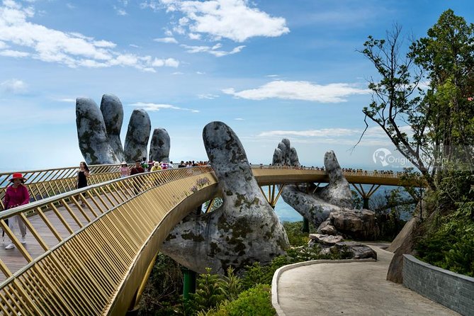 1 private car transfer from hoi an to golden bridge bana hill round trip Private Car Transfer From Hoi an to Golden Bridge -Bana Hill (Round Trip)