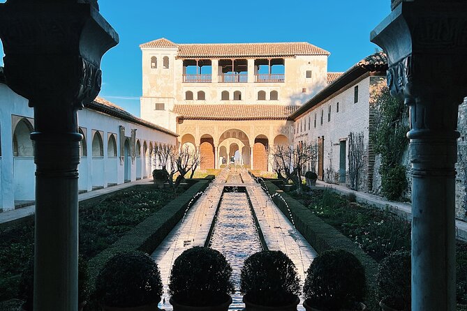 Private Day Tour of La Alhambra and Granada From Cadiz