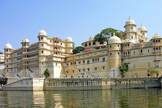 Private Day Tour Of Ranakpur Jain Temple & Jungle Safari From Udaipur