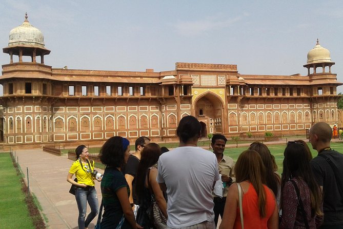Private Day Tour of Taj Mahal-Agra Fort From Delhi All Inclusive