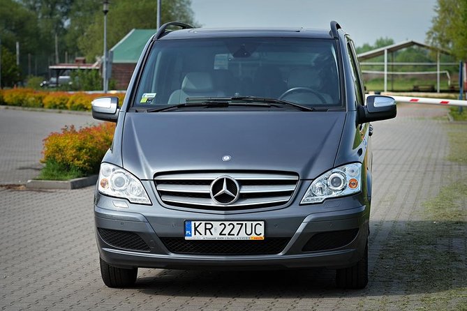 Private Door-To-Door Transfer From Krakow to Vienna