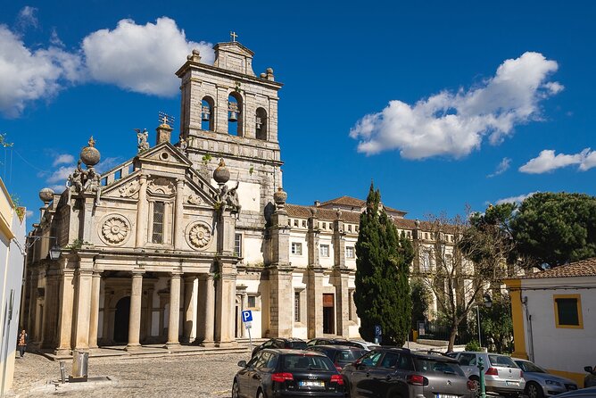 Private Full-Day Guided Tour in Évora