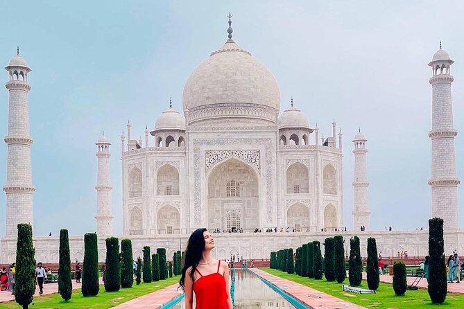 Private Full-Day Sunrise Taj Mahal and Agra City Tour