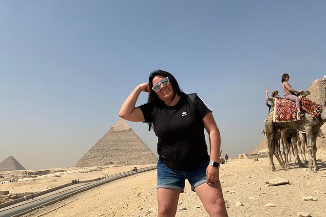 Private Full-Day Tour to Giza Pyramids, Memphis and Sakkara