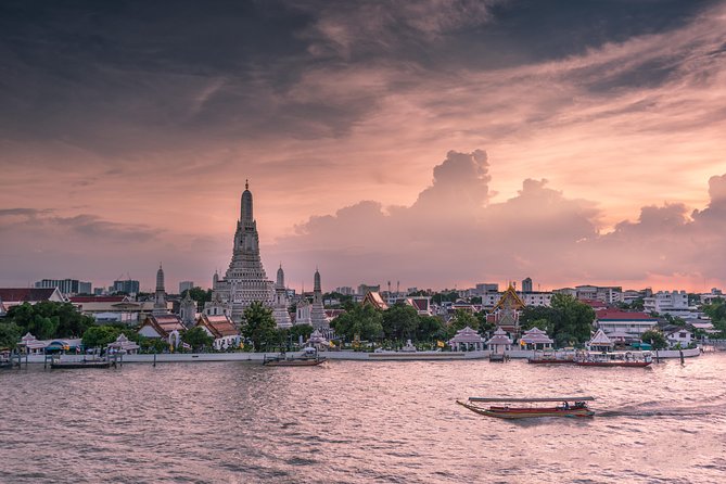 Private Grand Temples Along the Chao Phraya River 1 Day