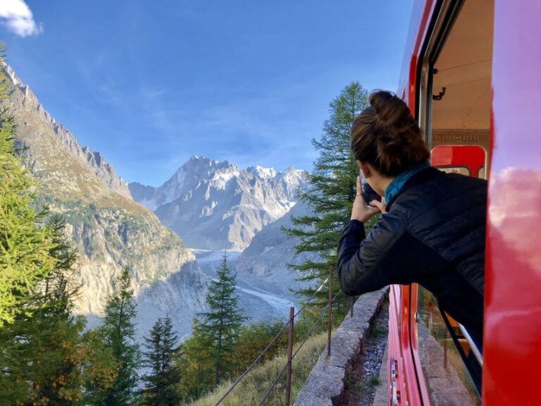 Private Guided Visit of Mer De Glace