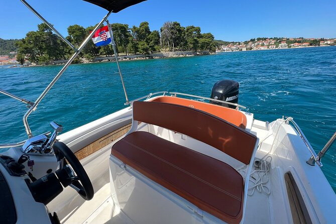 Private Half-Day Speedboat Tour to Nearby Zadar Islands