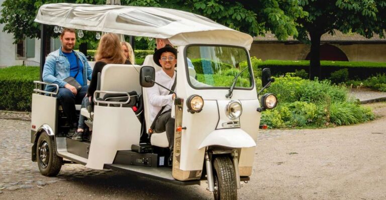 Private Highlights Top Places Tour Electric TukTuk 1h
