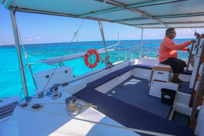 Private Isla Mujeres Catamaran Tour – Manta Boat – for up to 40 People