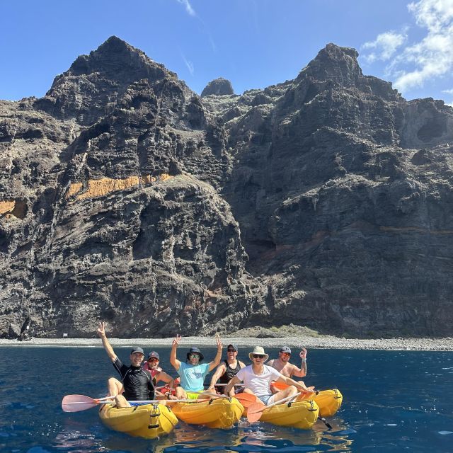 Private Kayak Tour at the Feet of the Giant Cliffs