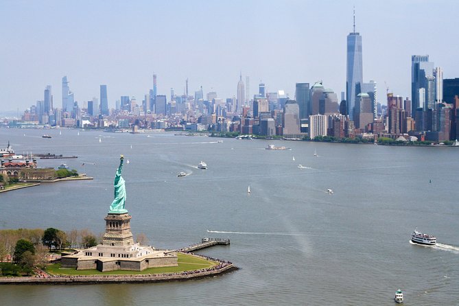 Private Manhattan Helicopter Tour of New York City