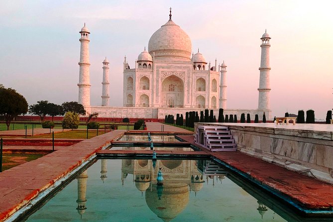 Private Over Night Taj Sunrise and Sunset From New Delhi