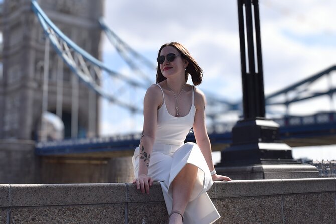 Private Photoshoot With Tower Bridge Views & Other Locations