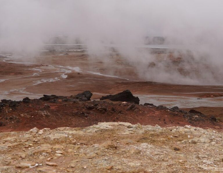 Private Reykjanes Tour W. Pick up at Keflavik Int. Airport