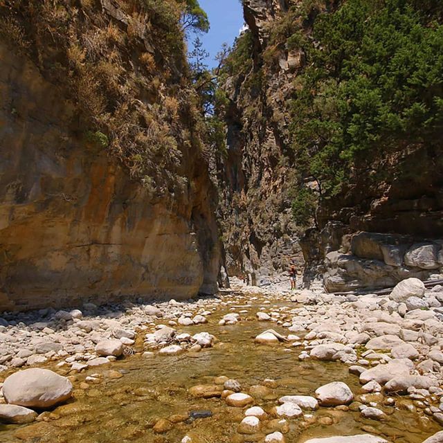 1 private roundtrip transfer from chania to samaria gorge park 2 Private Roundtrip Transfer From Chania to Samaria Gorge Park