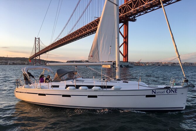 Private Sailing Cruise in Lisbon With Locals