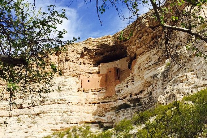 Private Sedona Red Rock Country and Native American Ruins Day Tour