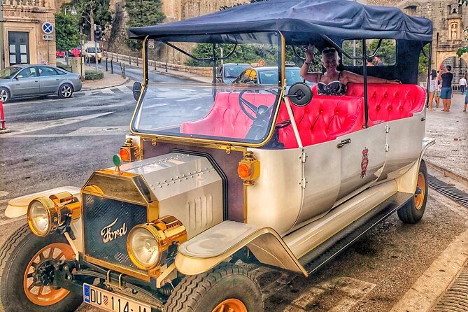 1 private sightseeing tour in dubrovnik with a classic old car Private Sightseeing Tour in Dubrovnik With a Classic Old Car
