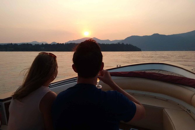 Private Sunset Cruise With Toast