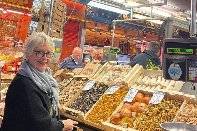 Private Tapas Tour With a Local Guide- Discover the Local “Bodegas”