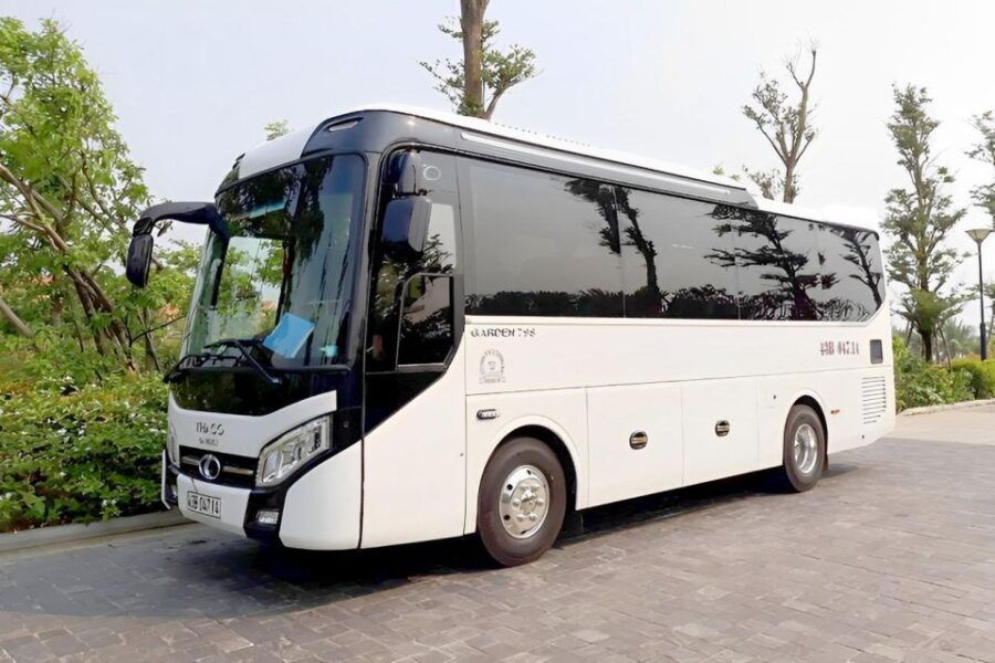 Private Taxi: Mui Ne to Ho Chi Minh Airport (Sgn)